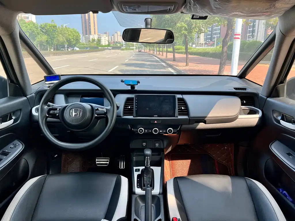 Honda Fit — миниатюра 5
