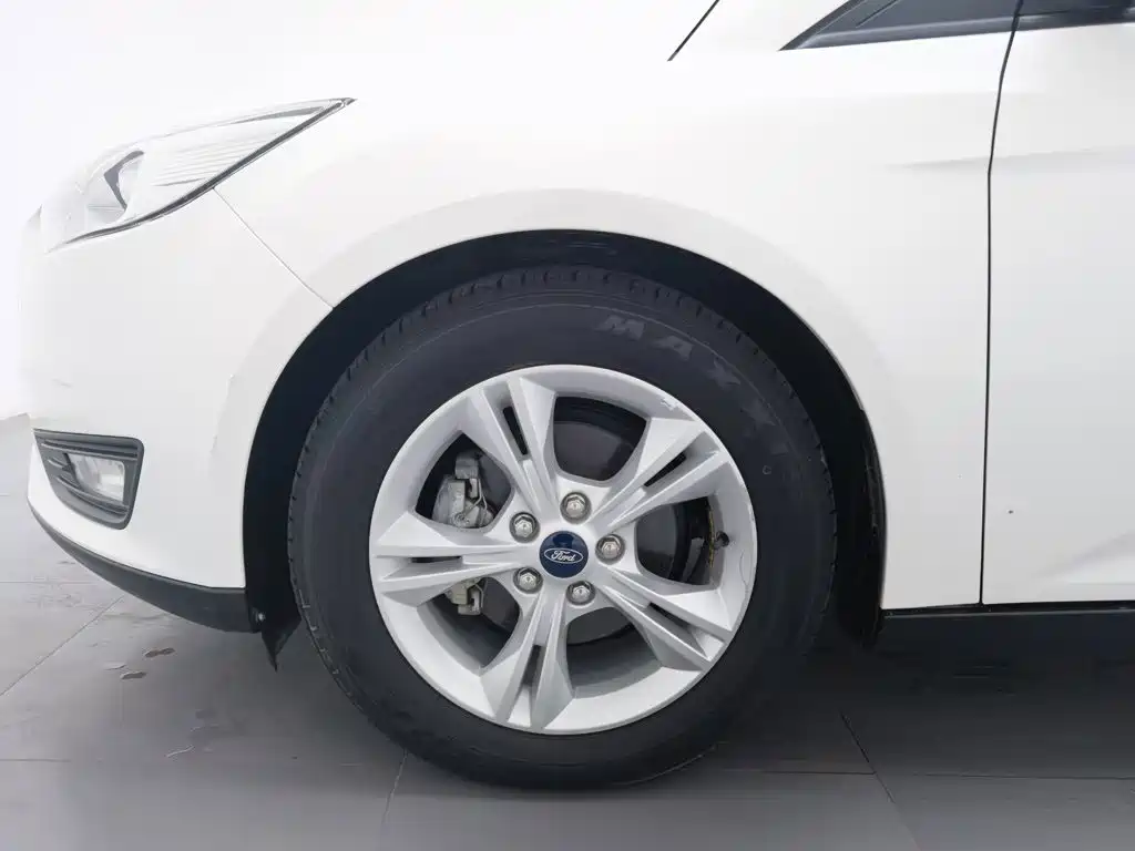 Ford Focus — миниатюра 17