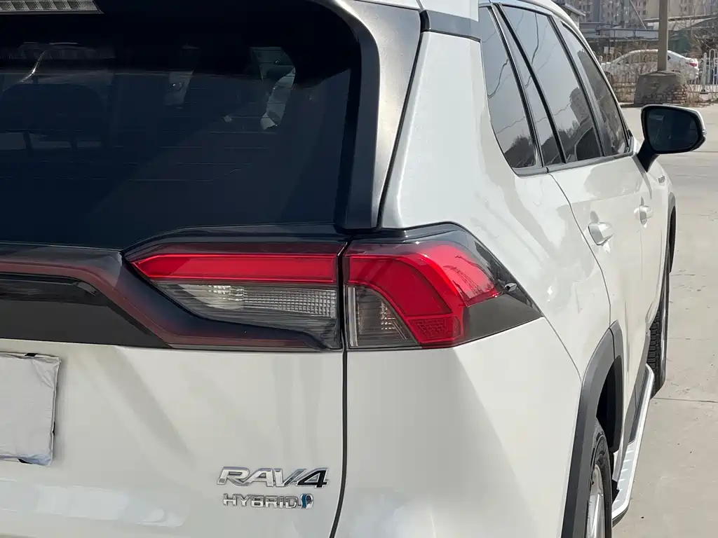 TOYOTA RAV4 RONGFANG