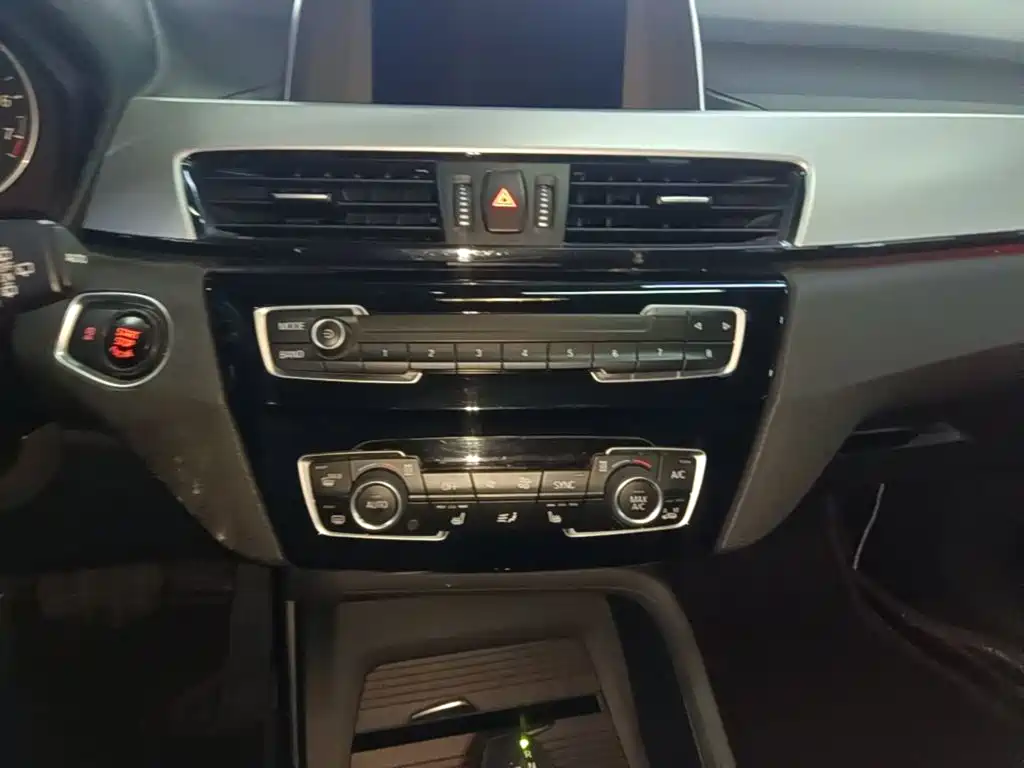 BMW X1 — миниатюра 13
