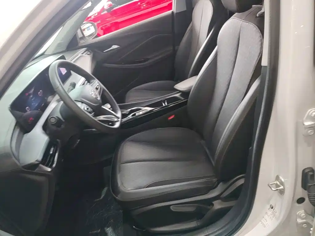 Buick Verano — миниатюра 15