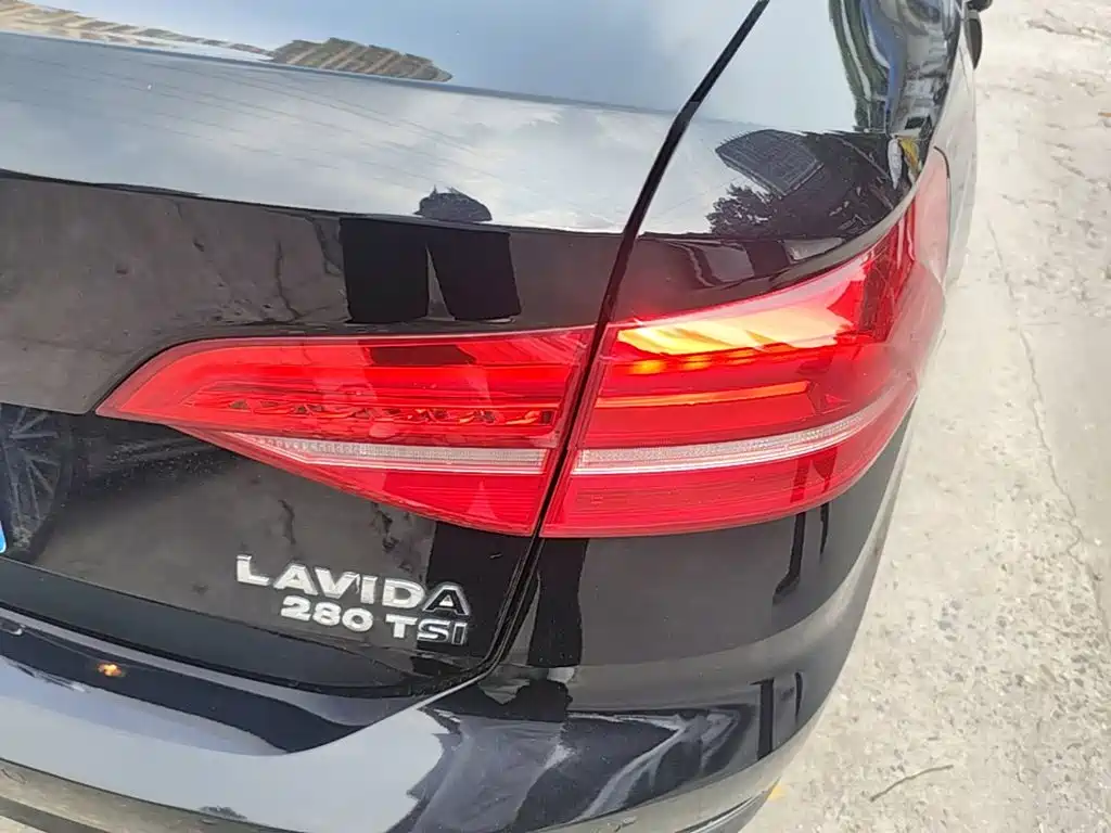 Volkswagen Lavida — миниатюра 8