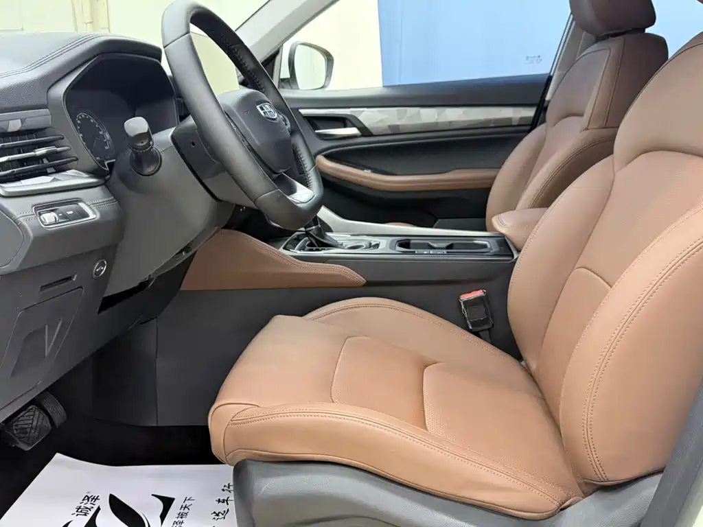 Geely Vision X6 — миниатюра 11