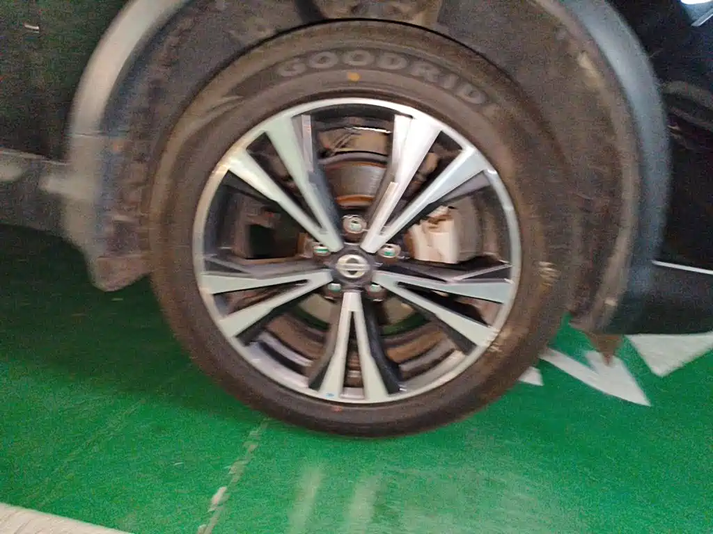 Nissan Qashqai — миниатюра 24