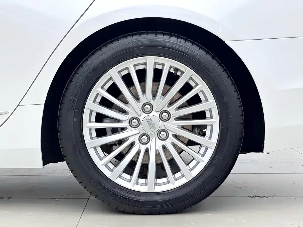 Cadillac CT6 — миниатюра 12