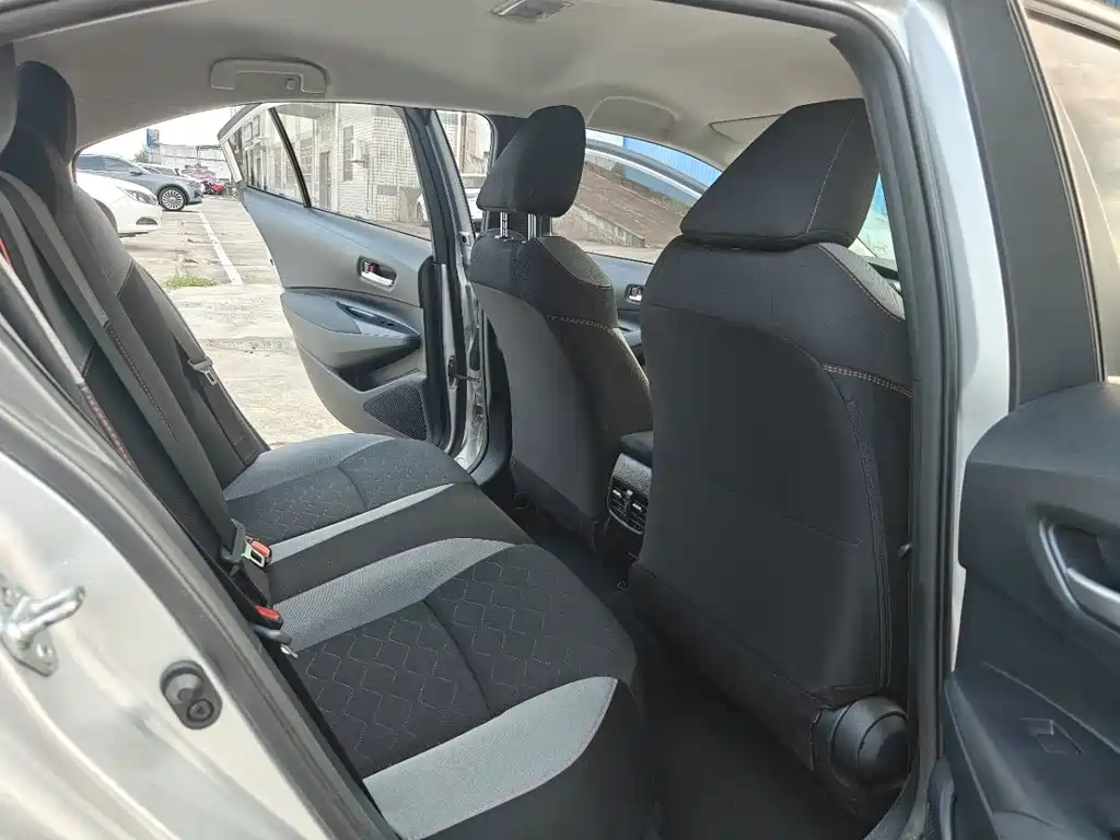 Toyota Corolla — миниатюра 12