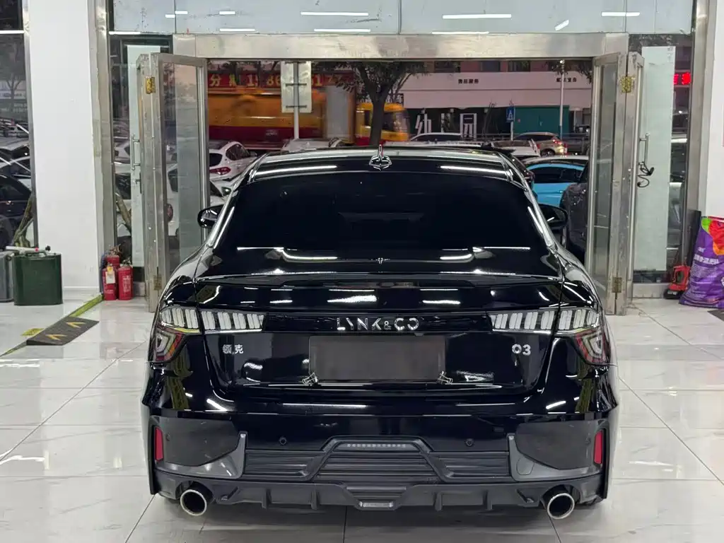 Lynk & Co 03 — миниатюра 4