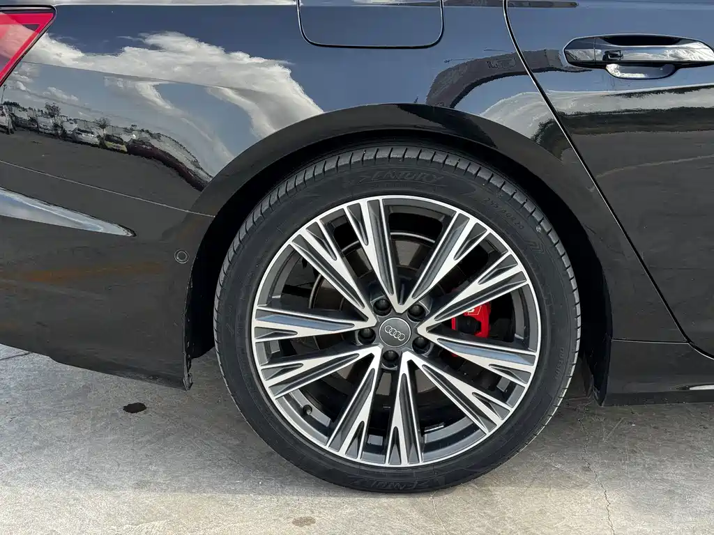 Audi A6L — миниатюра 7