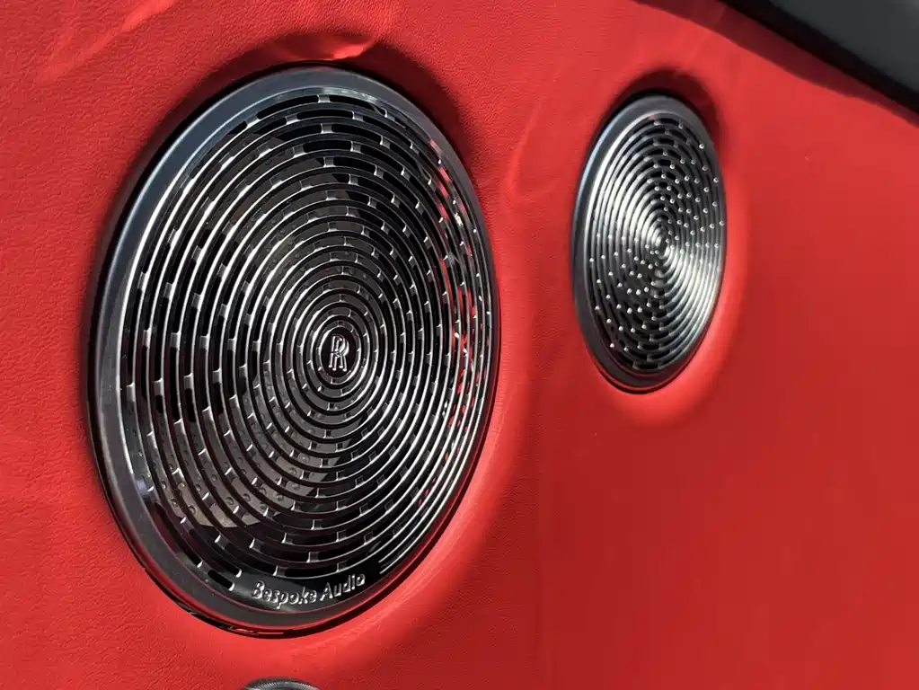 Rolls-Royce Cullinan — миниатюра 14