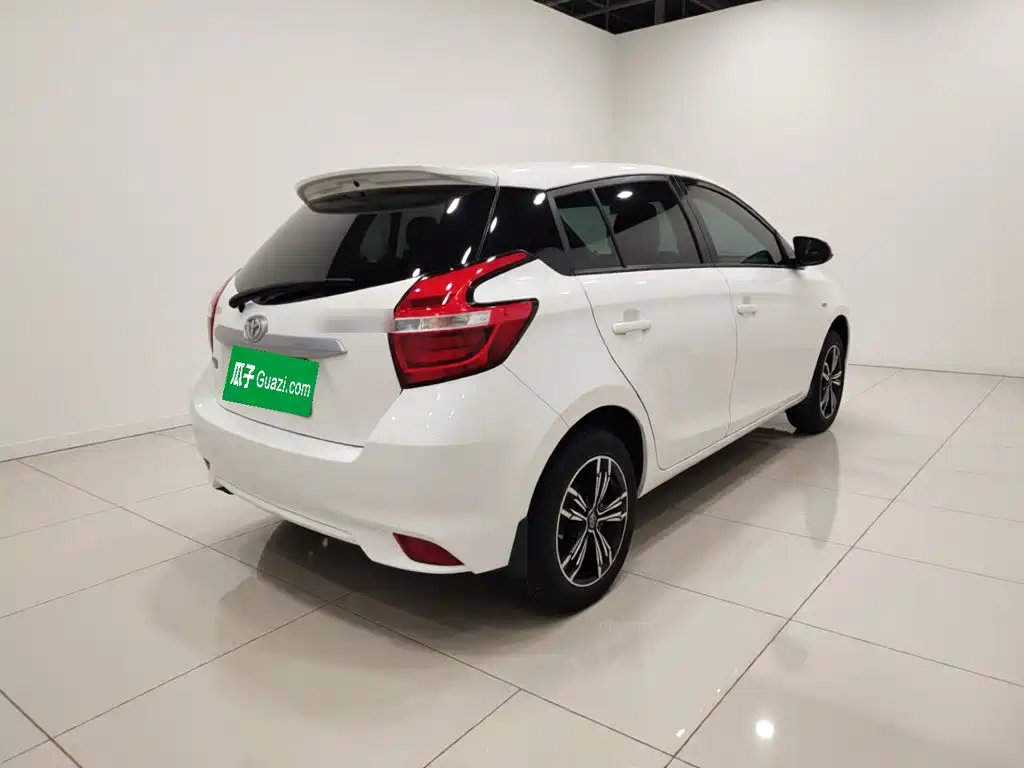 Toyota Vios FS — миниатюра 4