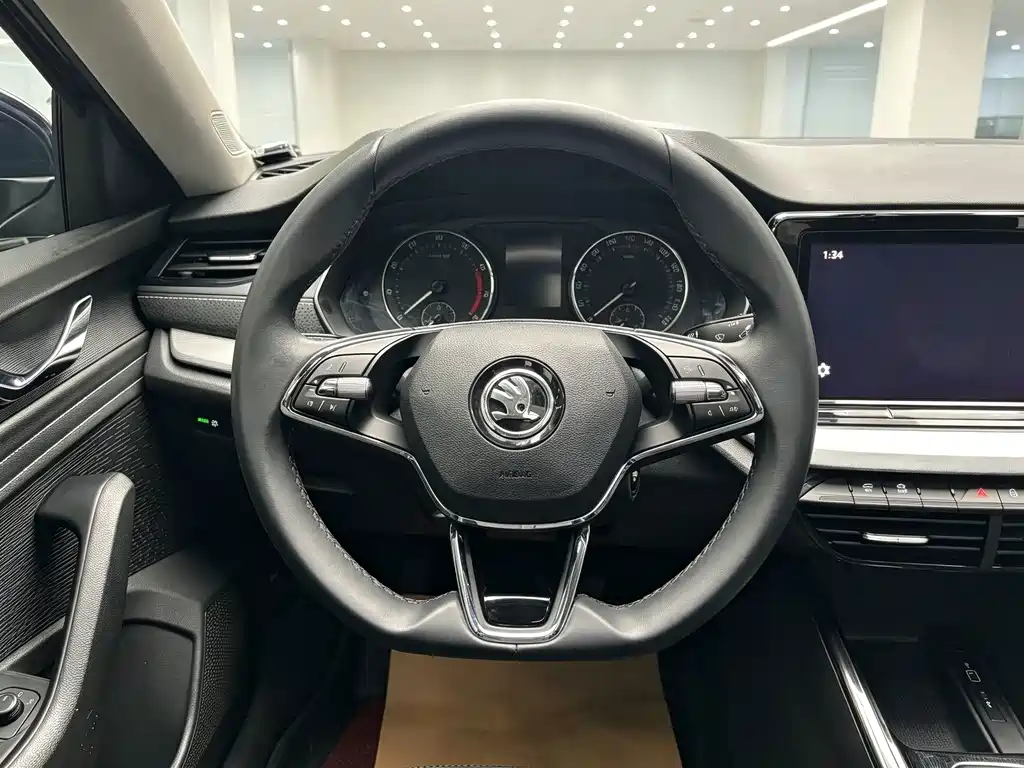Skoda Octavia — миниатюра 12
