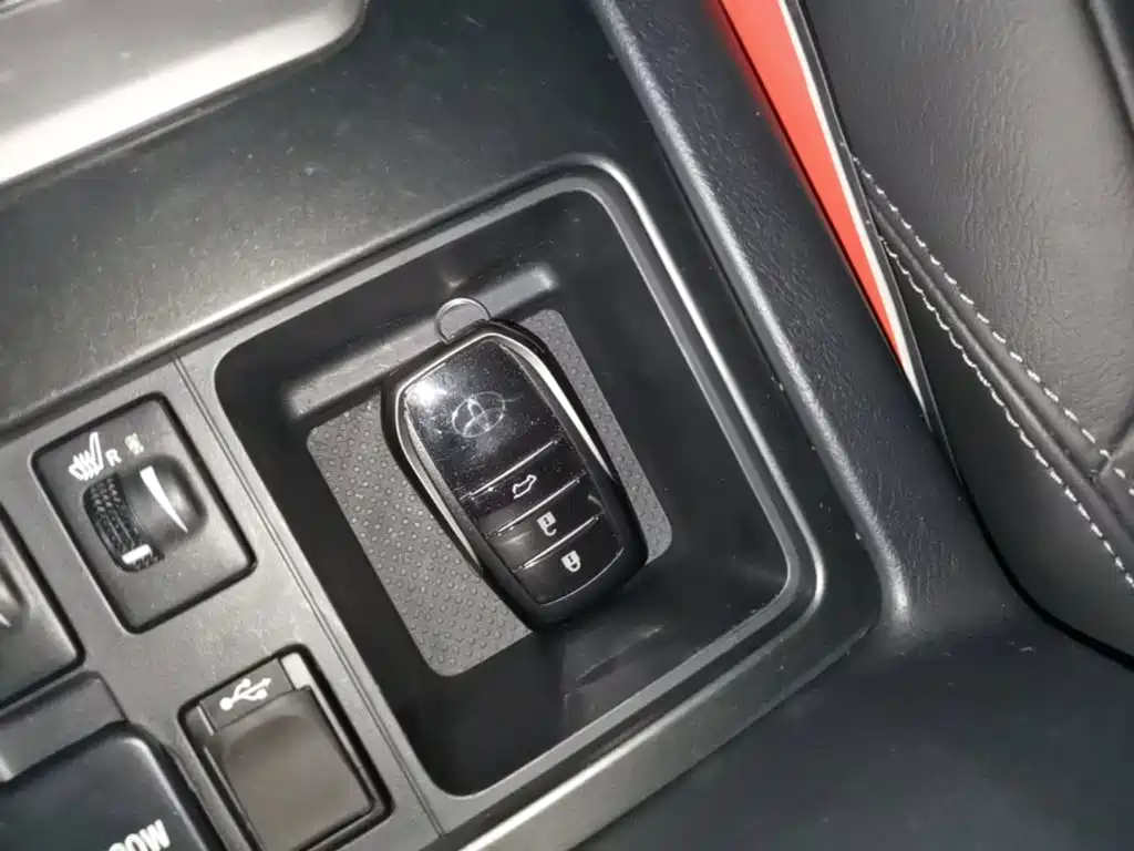 Toyota Prado — миниатюра 9