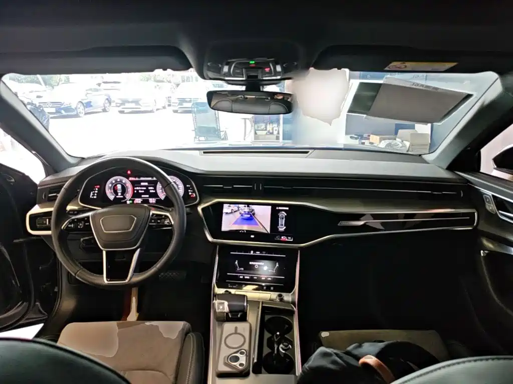 Audi A6L — миниатюра 10