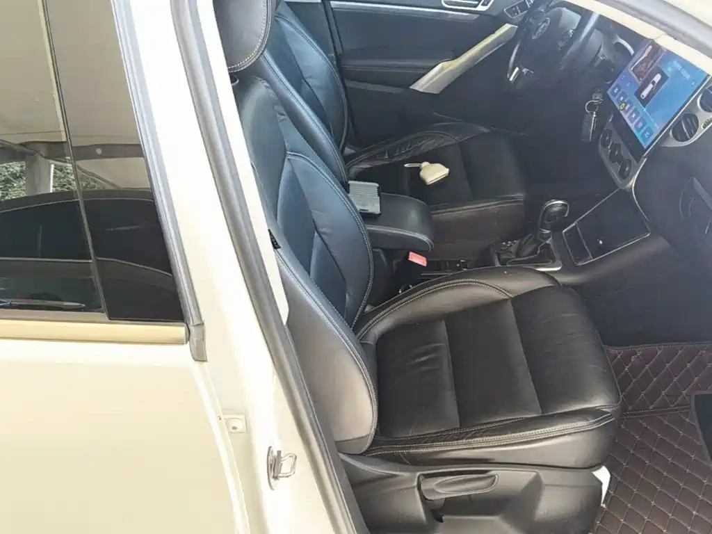 Volkswagen Tiguan — миниатюра 25