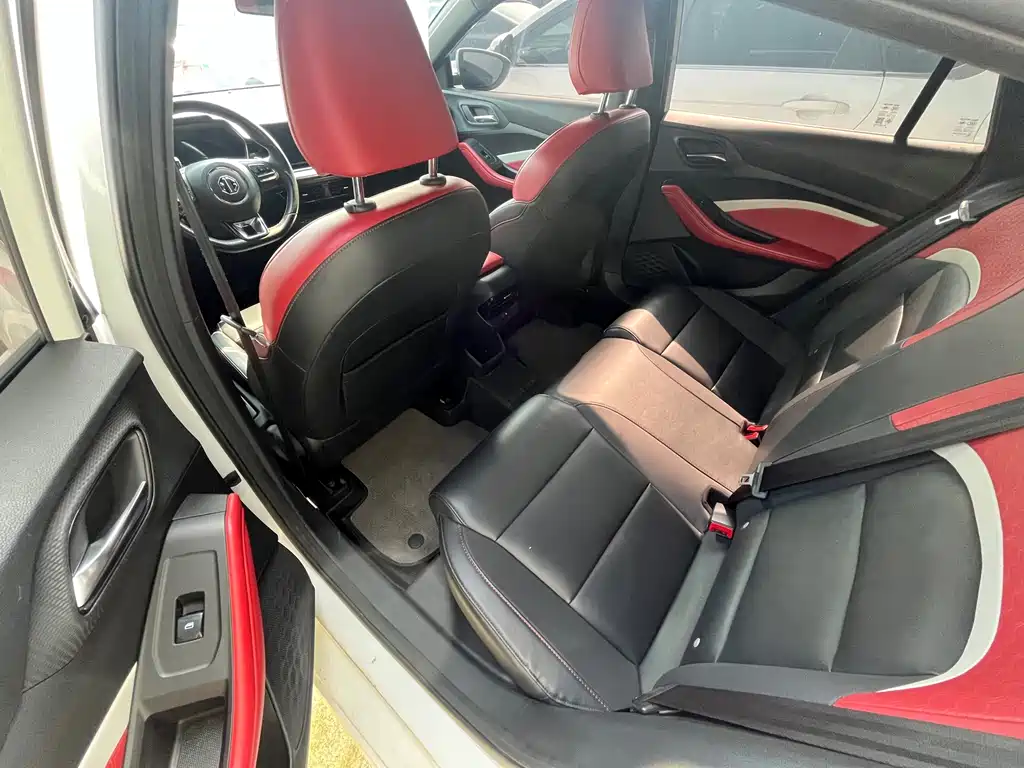 MG MG5 — миниатюра 8