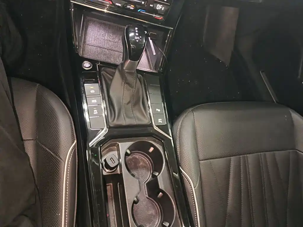 Volkswagen Passat — миниатюра 14