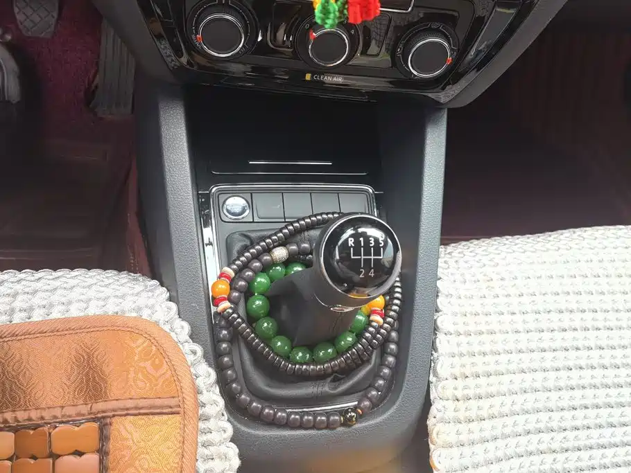 Volkswagen Sagitar — миниатюра 16