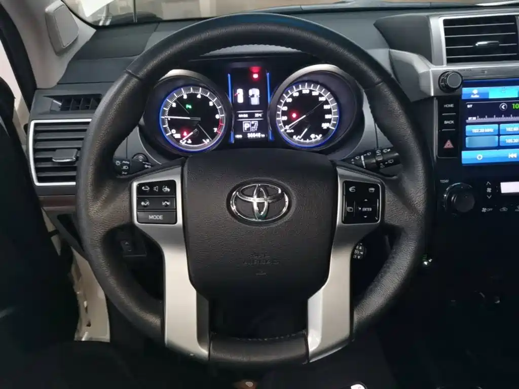 Toyota Prado — миниатюра 11