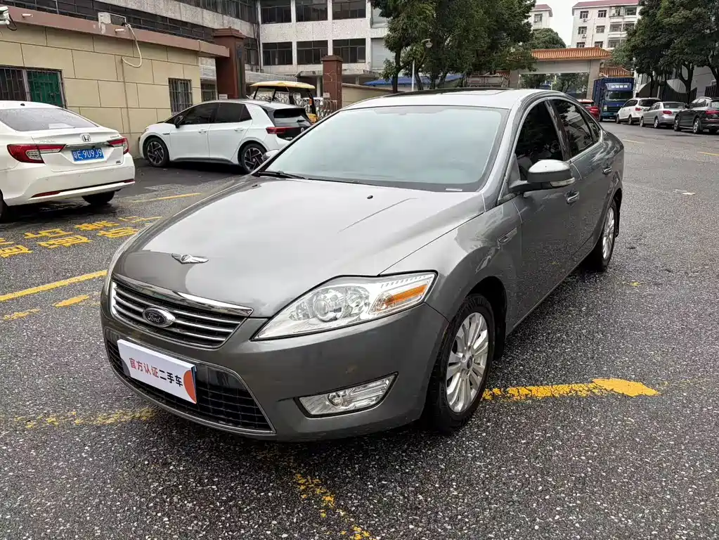 Ford Mondeo Zhisheng