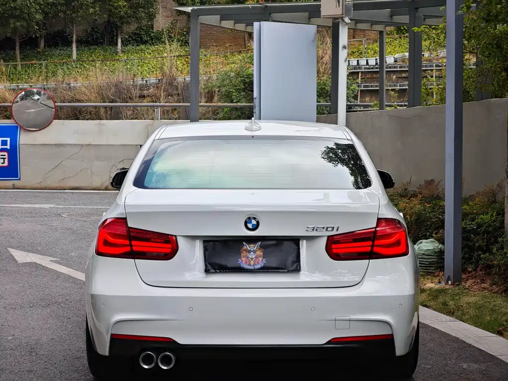 BMW 3 Series — миниатюра 5