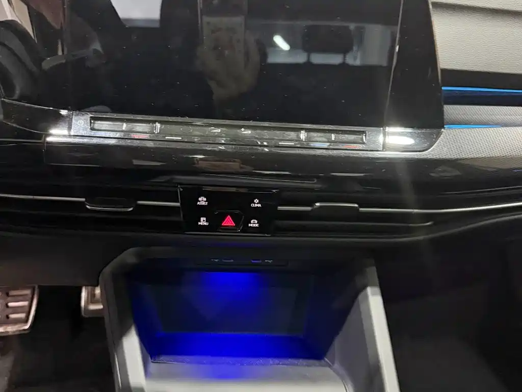 Volkswagen Golf — миниатюра 10