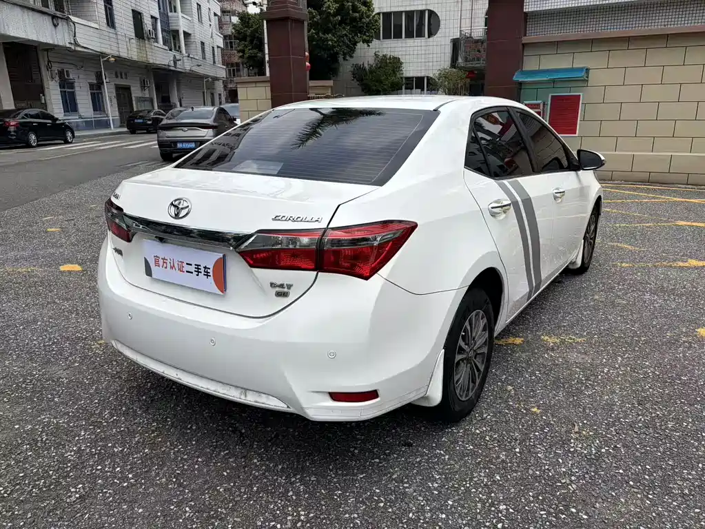 Toyota Corolla — миниатюра 5