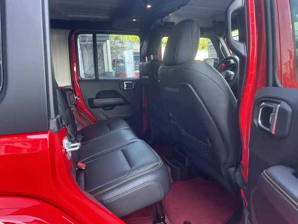 Jeep Wrangler — миниатюра 9