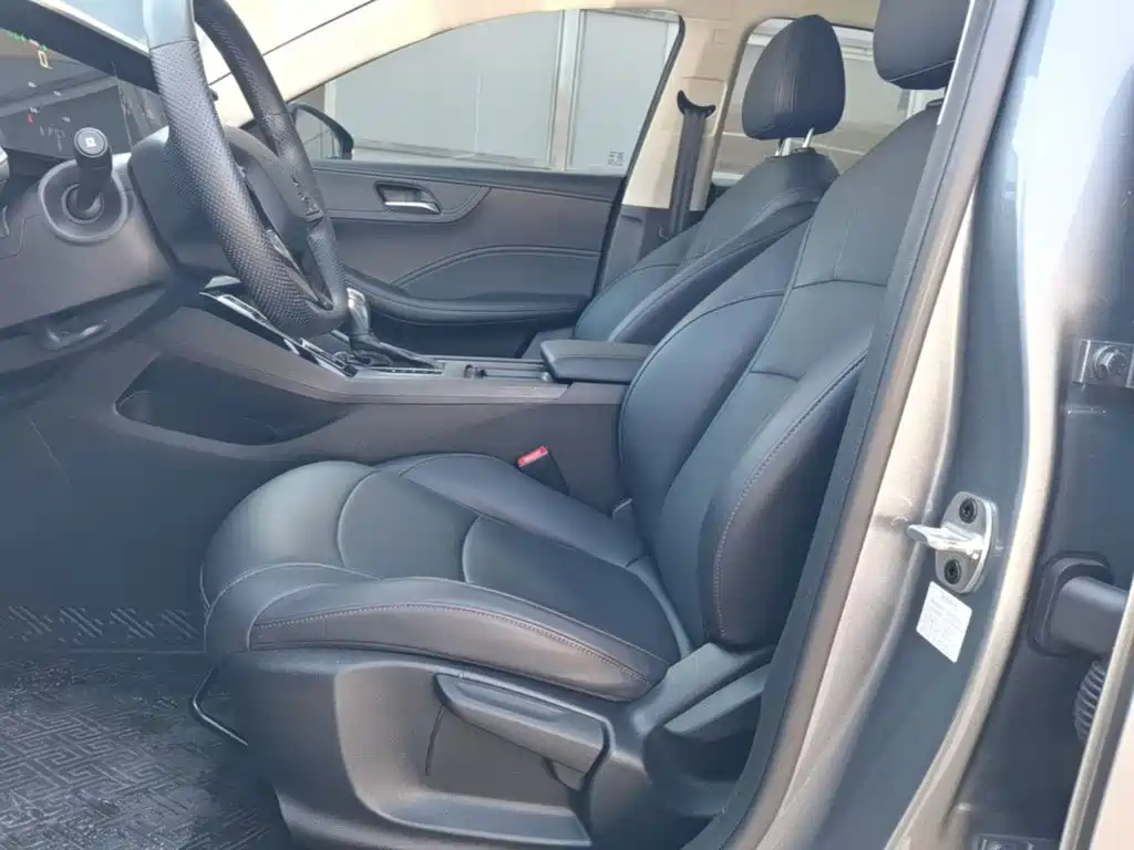 Roewe i5 — миниатюра 15