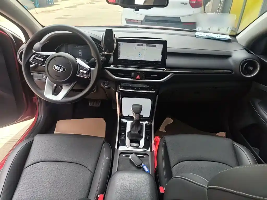 Kia K3 — миниатюра 10