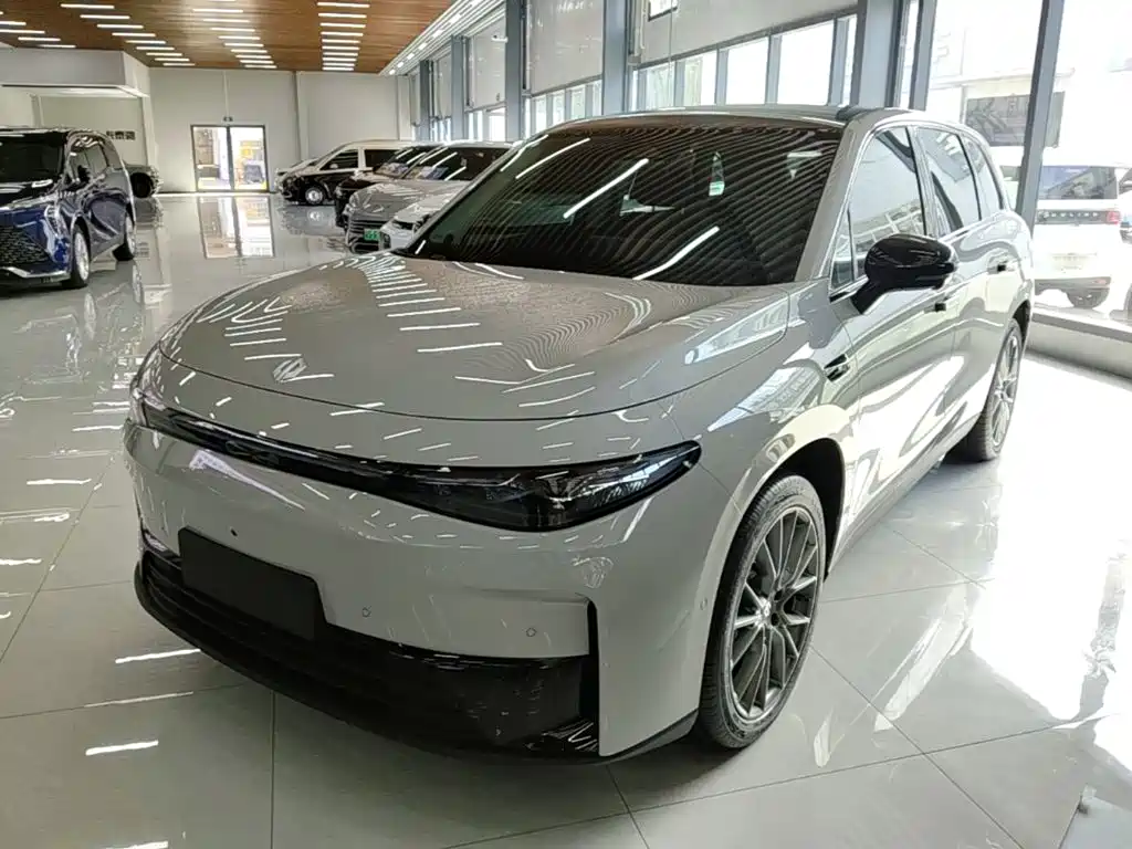 Leapmotor Leapmotor C10 — миниатюра 2
