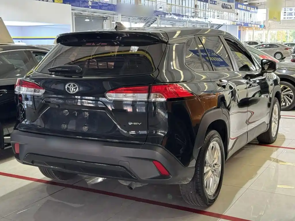 Toyota Corolla Cross — миниатюра 12