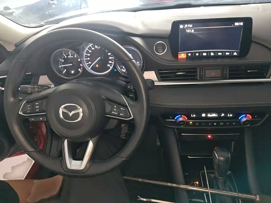 Mazda Atenza — миниатюра 10