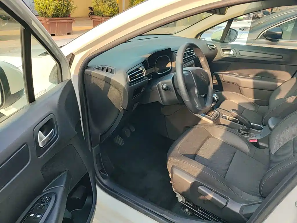 Citroen C4 — миниатюра 12