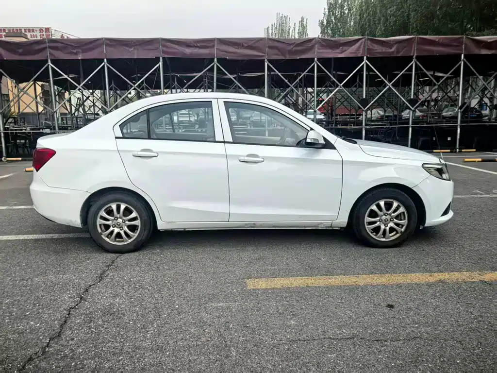 Changan V3 2015 1.4L MT IV