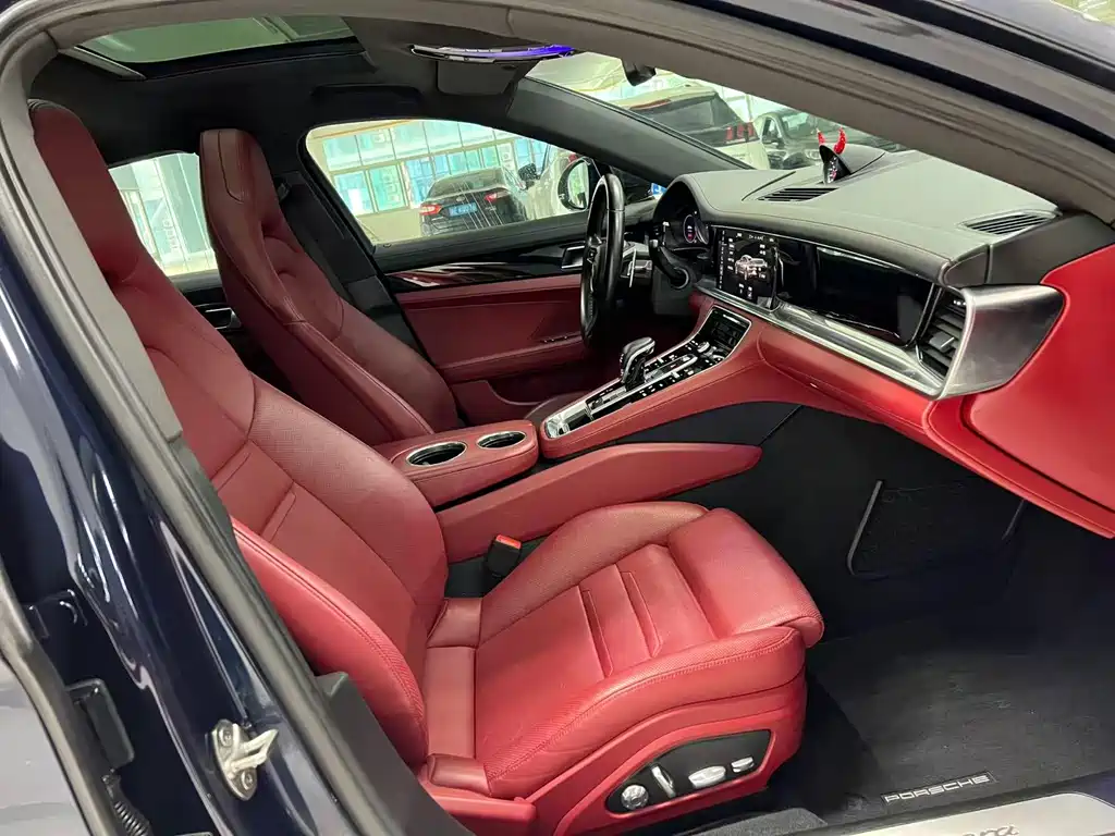 Porsche Panamera — миниатюра 7