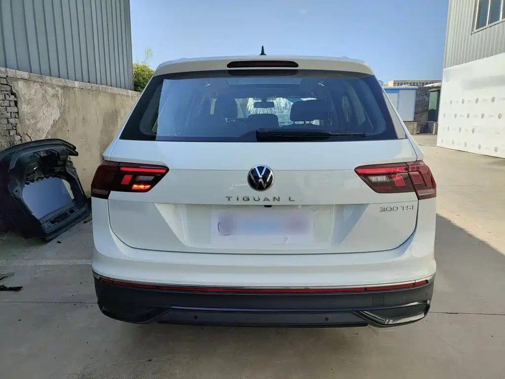 Volkswagen Tiguan L — миниатюра 6