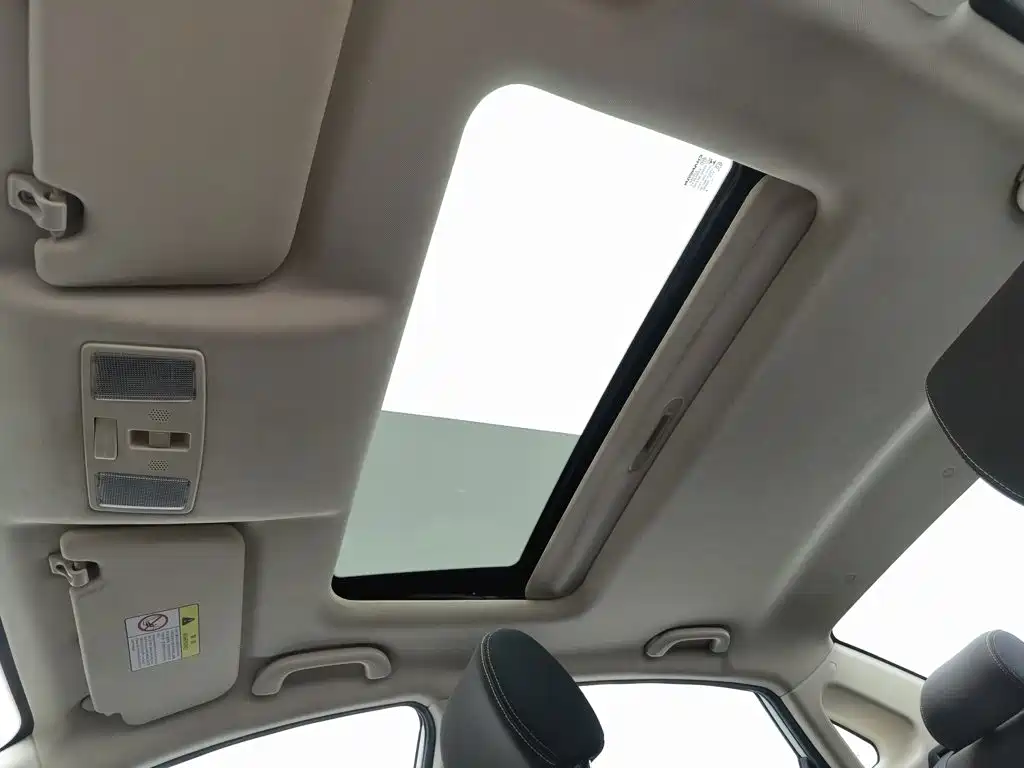 Changan Eado DT — миниатюра 14