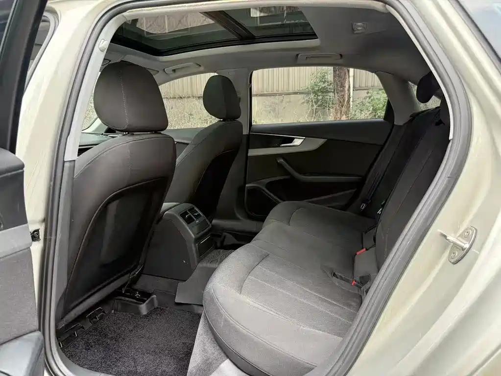 Audi A4L — миниатюра 5