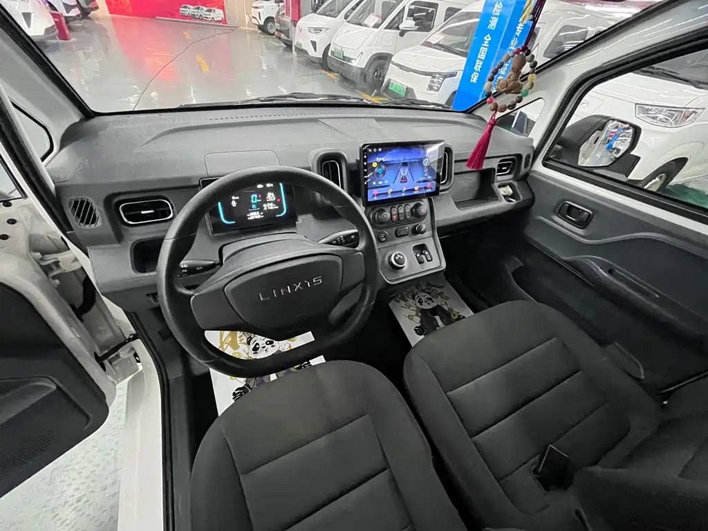 Yufeng Auto Yufeng Huangjin Cang — миниатюра 11