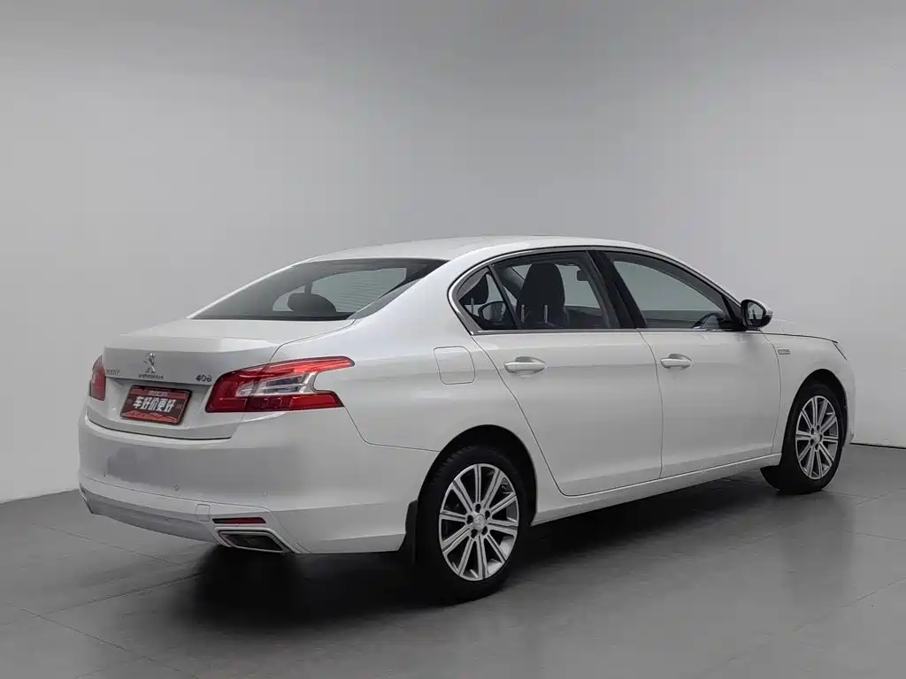 Peugeot 408 — миниатюра 2