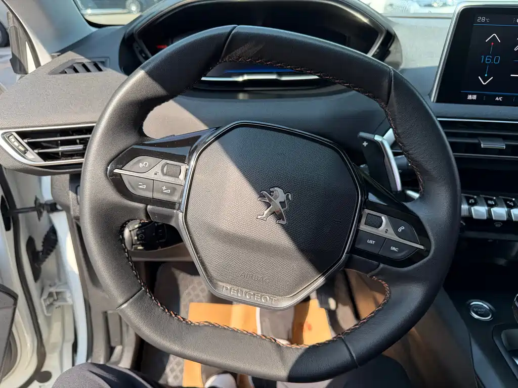 Peugeot 5008 — миниатюра 16