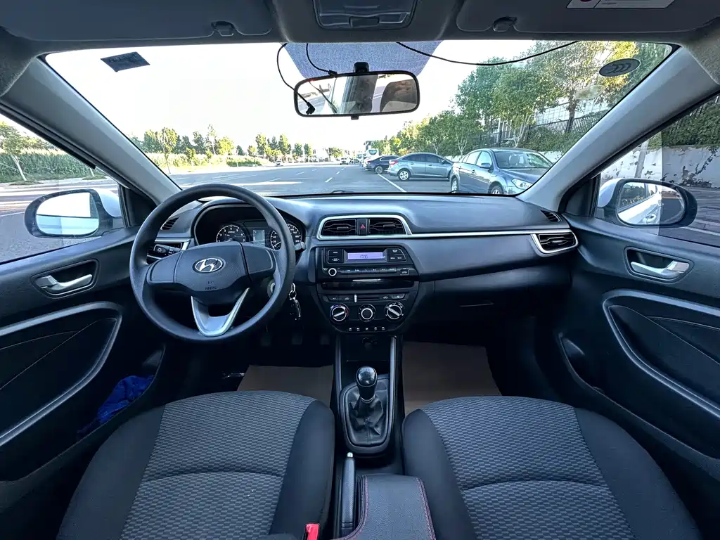 Hyundai Verna — миниатюра 12