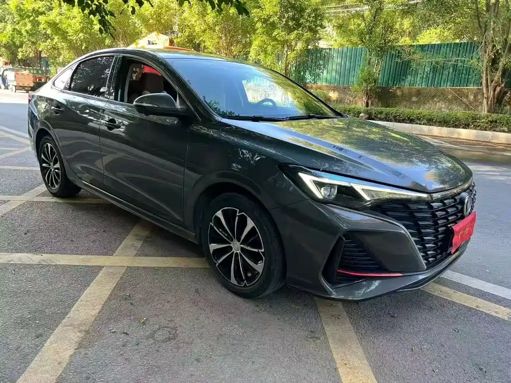 Changan Eado — миниатюра 4