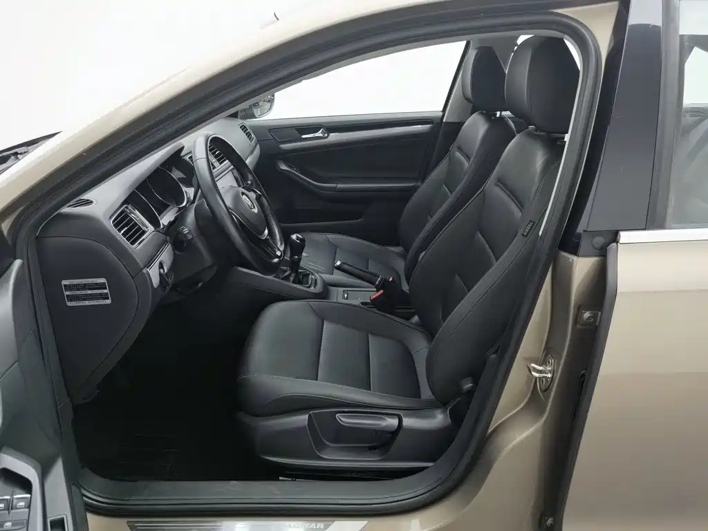 Volkswagen Sagitar — миниатюра 10