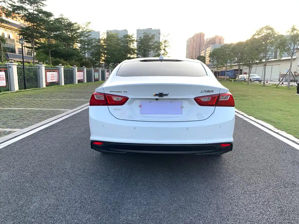 Chevrolet Malibu XL — миниатюра 5