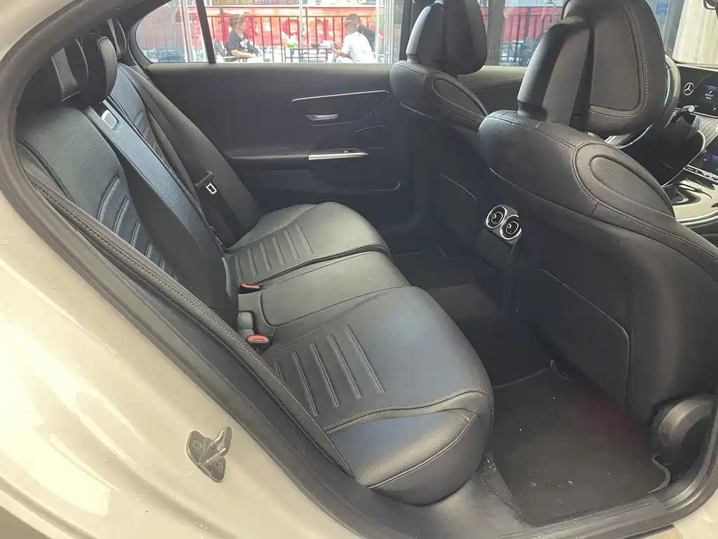 Mercedes-Benz C-Class — миниатюра 24