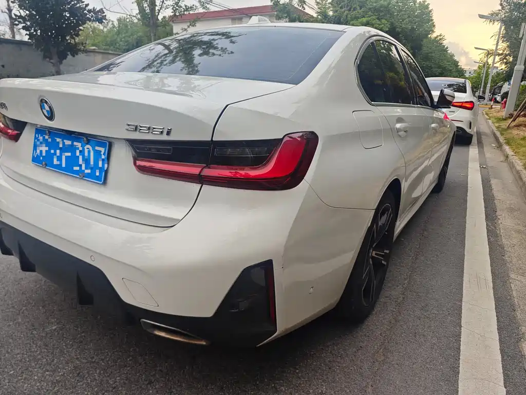 BMW 3 Series — миниатюра 4