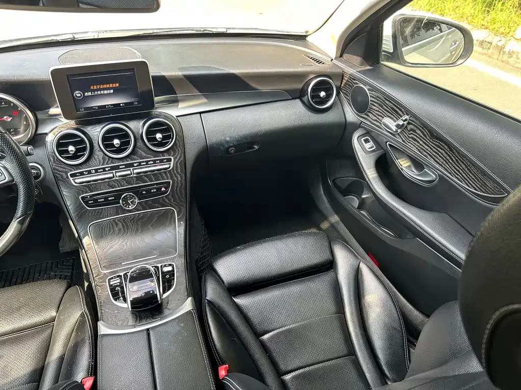 Mercedes-Benz C-Class — миниатюра 6