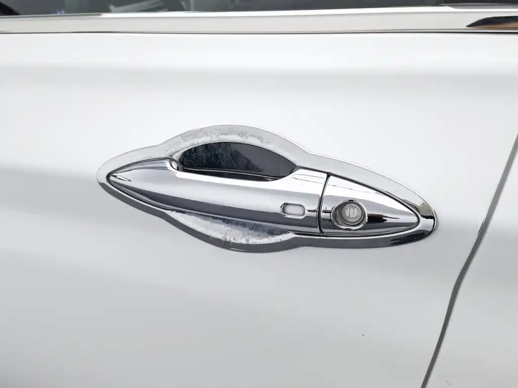 Changan Eado DT — миниатюра 18