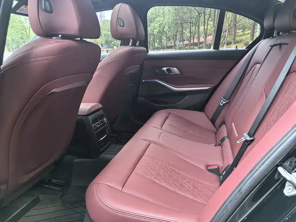 BMW 3 Series — миниатюра 7